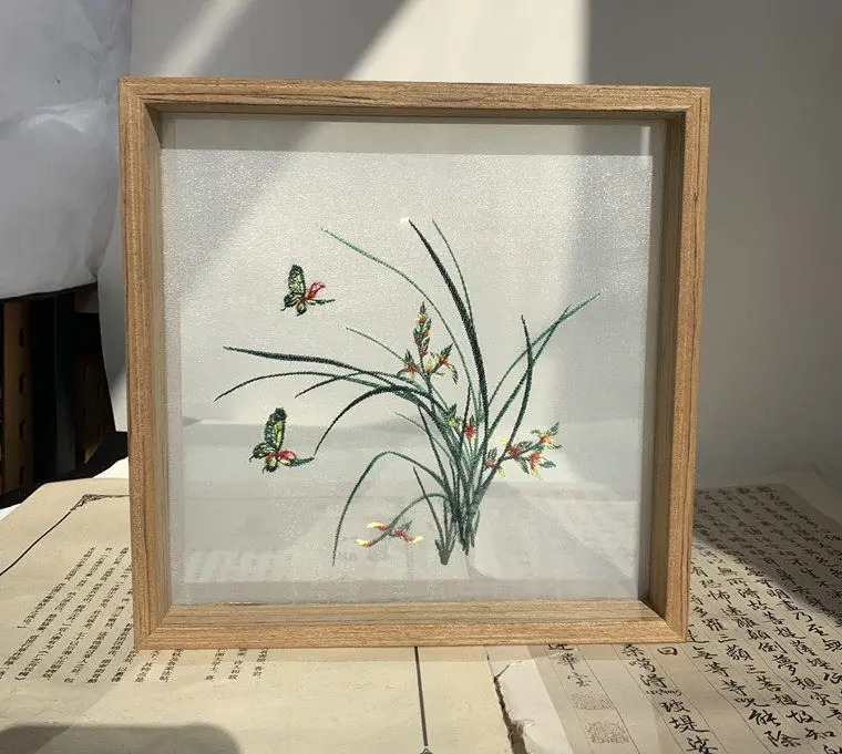 Botanical Calm — Embroidered Double-Sided Display